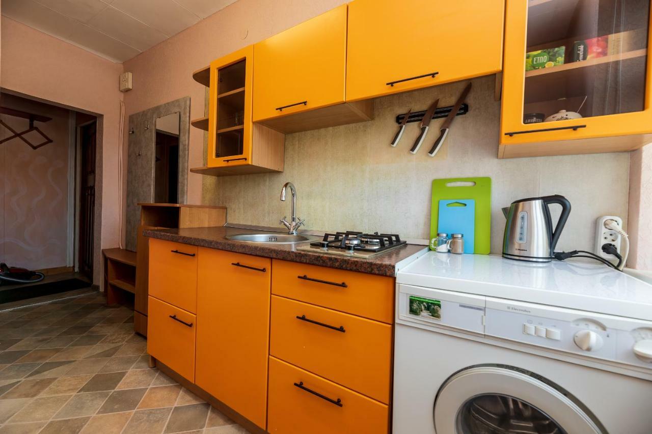 Compact Apartment Near Food Market In The Oldtown Plus Free Parking Klaipeda Ngoại thất bức ảnh